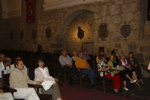 Visita a una de las salas del monasterio