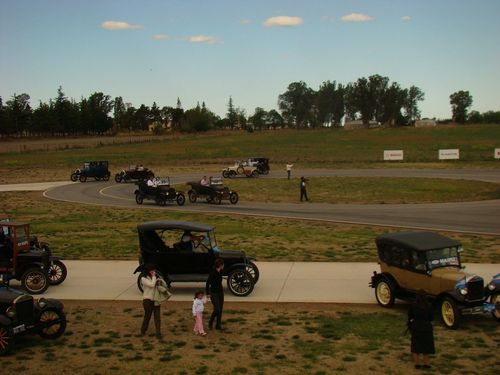 Actividades en la pista de pruebas del taller Tin Lizzie