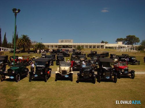 Foto grupal con los T, al cierre de una de las jornadas