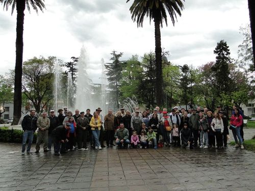Foto grupal en la plaza de Zárate